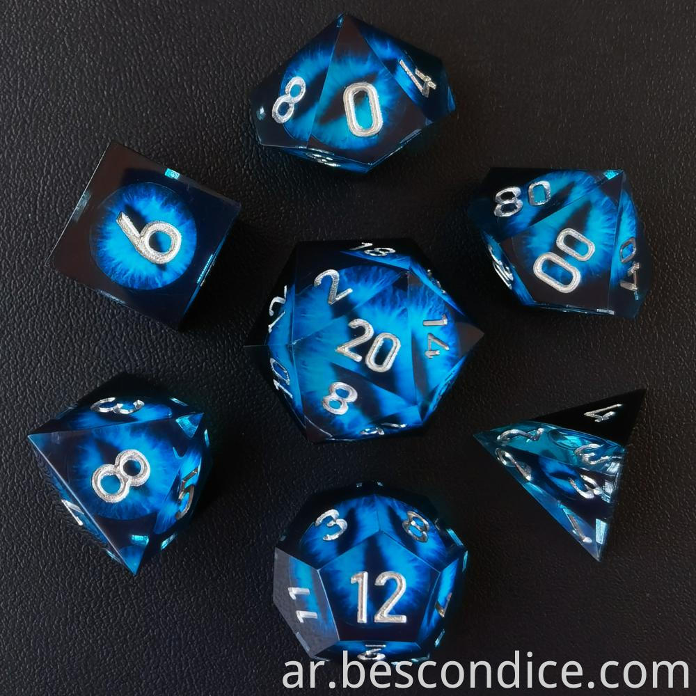 Dungeons And Dragons Resin Dragon Eye Dice 1